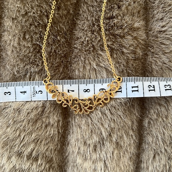 Vintage Avon Necklace - Picture 6 of 7